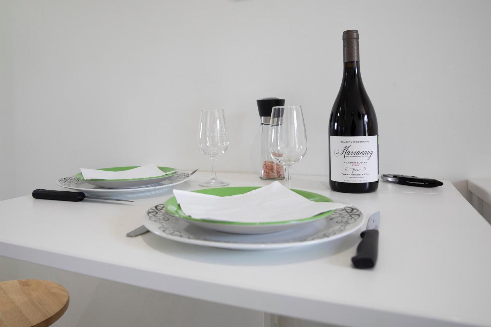 Gevrey Wine Hote Экстерьер фото